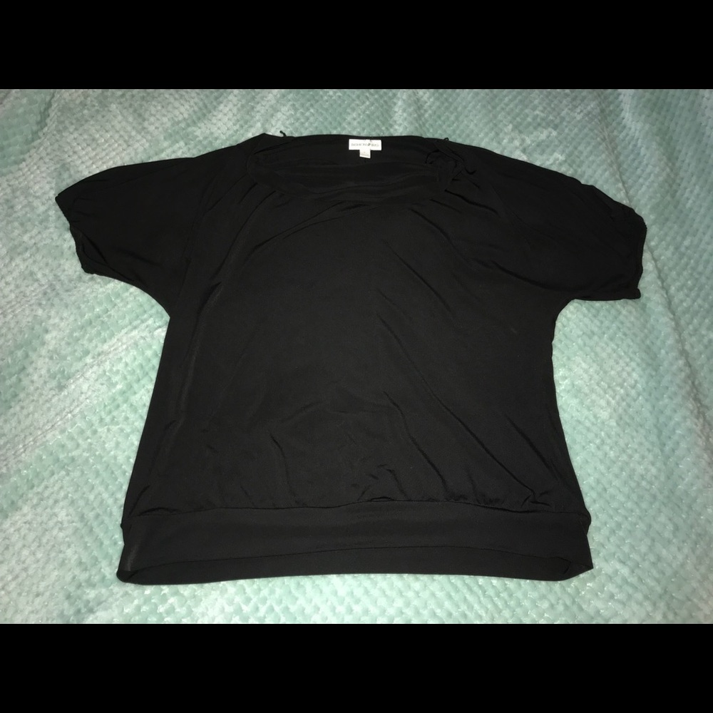 Women’s Black Top!